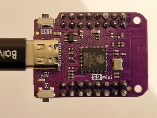 Lolin S2 Mini with onboard LED