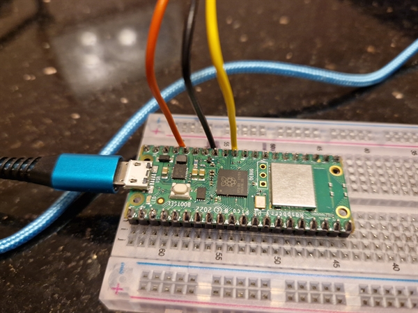 Raspberry Pi Pico W connected to a Hall sensor