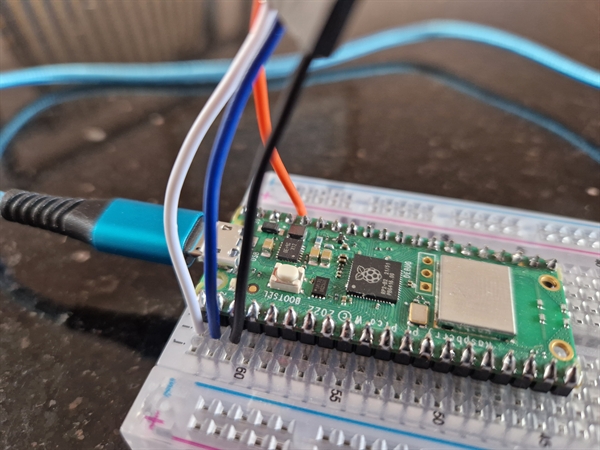 Raspberry Pi Pico W scanning the i2c network