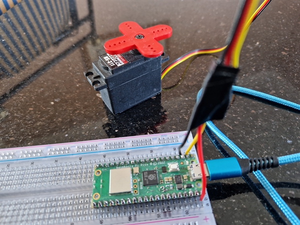 Raspberry Pi Pico W connected to a servo