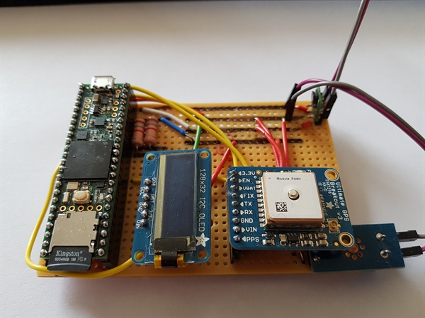 Teensy 3.6 + OLED 128x32 + Volt meter