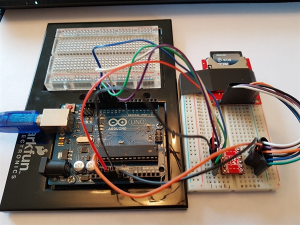 Arduino Uno + Secure Digital